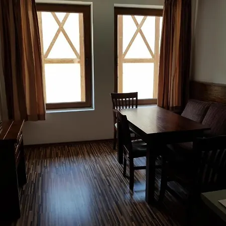 בית הארחה In Guest - Stayinn Granat - Next To Gondola Lift