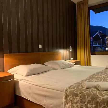 In Guest - Stayinn Granat - Next To Gondola Lift בנסקו