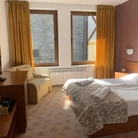 In Guest - Stayinn Granat - Next To Gondola Lift בית הארחה *
